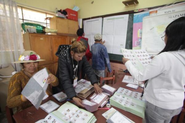 Candidatos aprovecharon falencias y  falta de control para hacer campaña