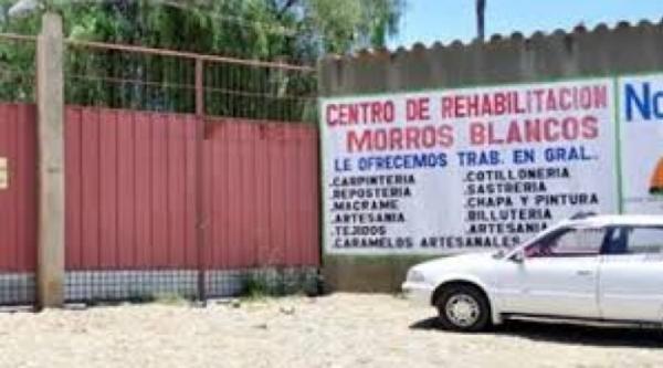 Un muerto y otros seis heridos tras peleas en cárceles de Tarija y La Paz