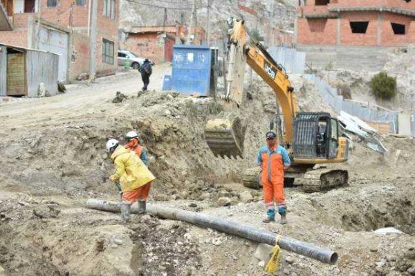 Vecinos de Bajo Llojeta exigen agilizar trabajos