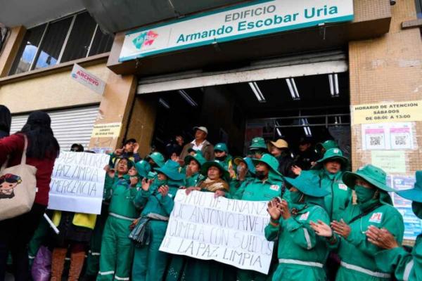 Trabajadores de LPL amenazan  con paro por sueldos adeudados