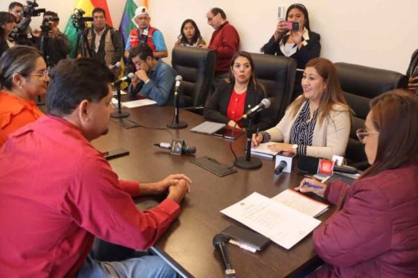 Comisión de Ética conforma  directiva en su primera sesión