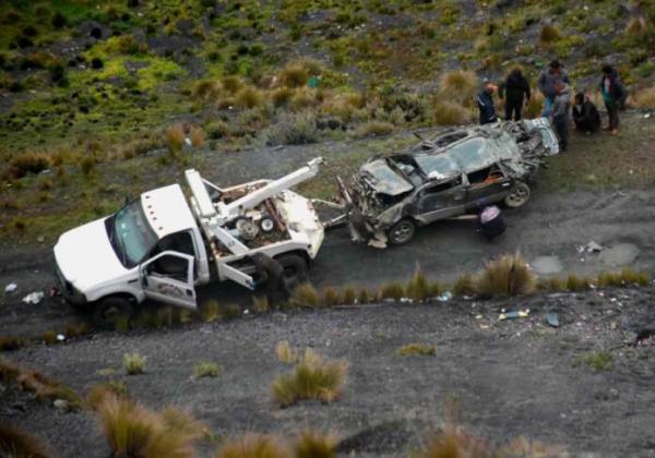 Tres militares mueren tras accidente al norte de La Paz