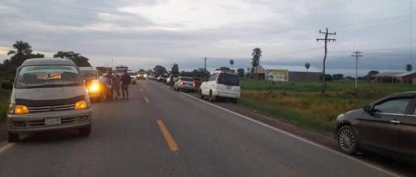 Levantan bloqueo en la vía Santa Cruz – Trinidad