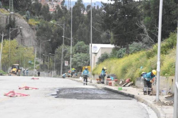 Cuestionan trabajos en avenida del Poeta