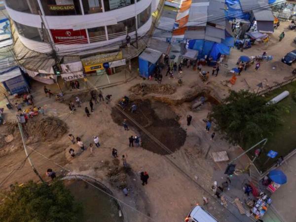 Concluye construcción  de colector en avenida Ayacucho-Esreban Arze