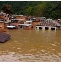 Varias casas de Chima quedan inundadas